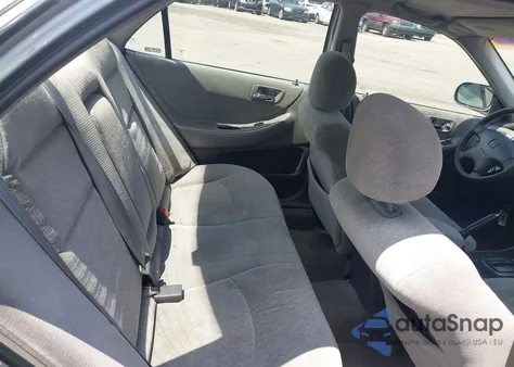 2001 Honda Accord 2.3 Lx z USA, uszkodzony, nr VIN 1HGCG66541A003009